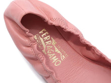 Load image into Gallery viewer, SALVATORE FERRAGAMO Lizinka Women&#39;s 725907 Desert Rose Ballet Flats Size 5 D MSRP $430
